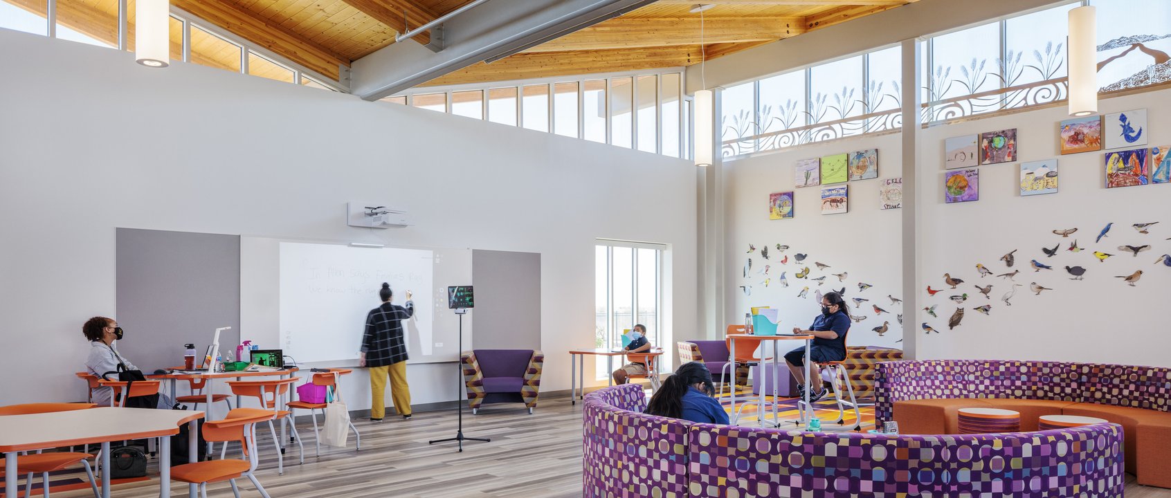 Casa Blanca Community School