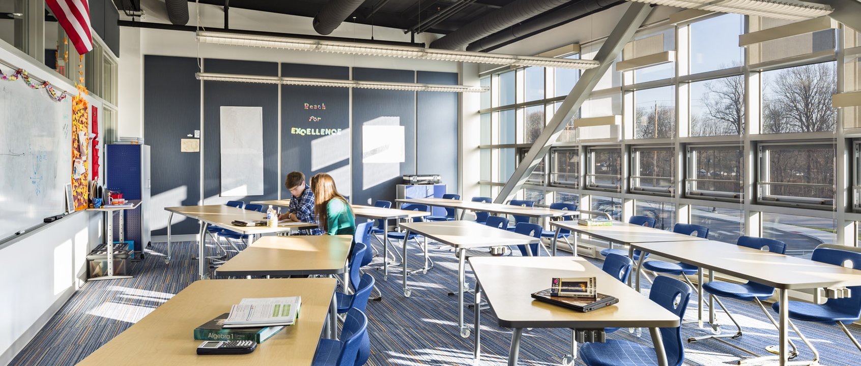 MarineMagnet_13_int classroom.jpg